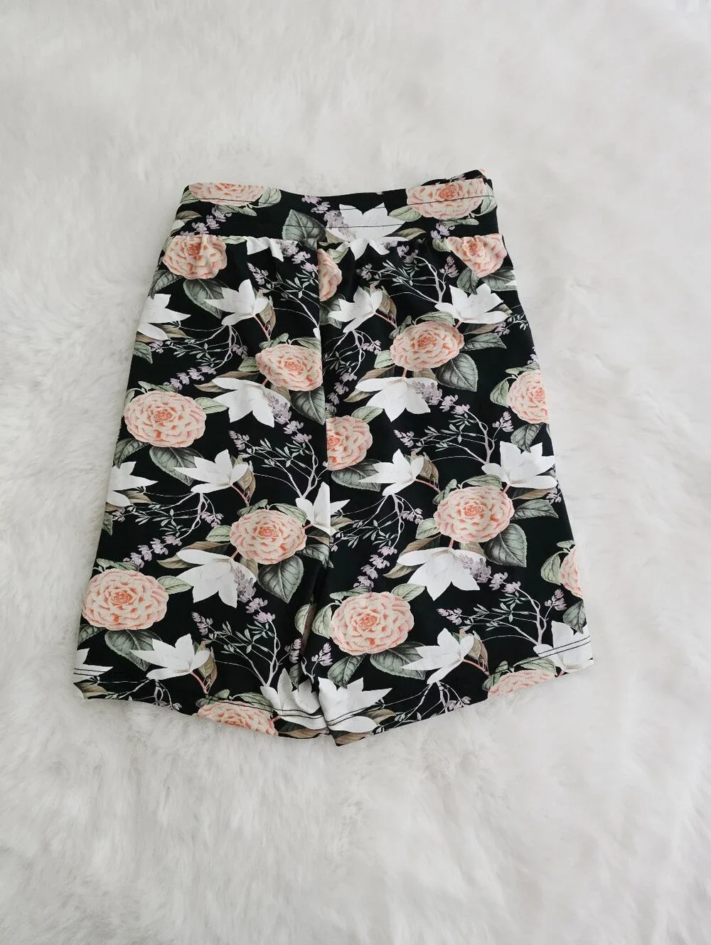 SKYE🪸 Coletta Swimsuit Cover Up Shorts SIZE M